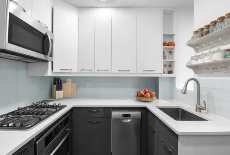 $1,295,000 | 44-27 Purves Street, Unit 4A | Long Island City