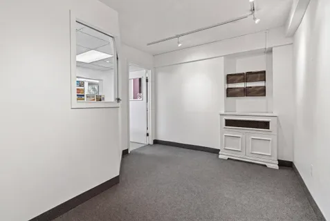 $695,000 | 55 East 9th Street, Unit 1F | Greenwich Village