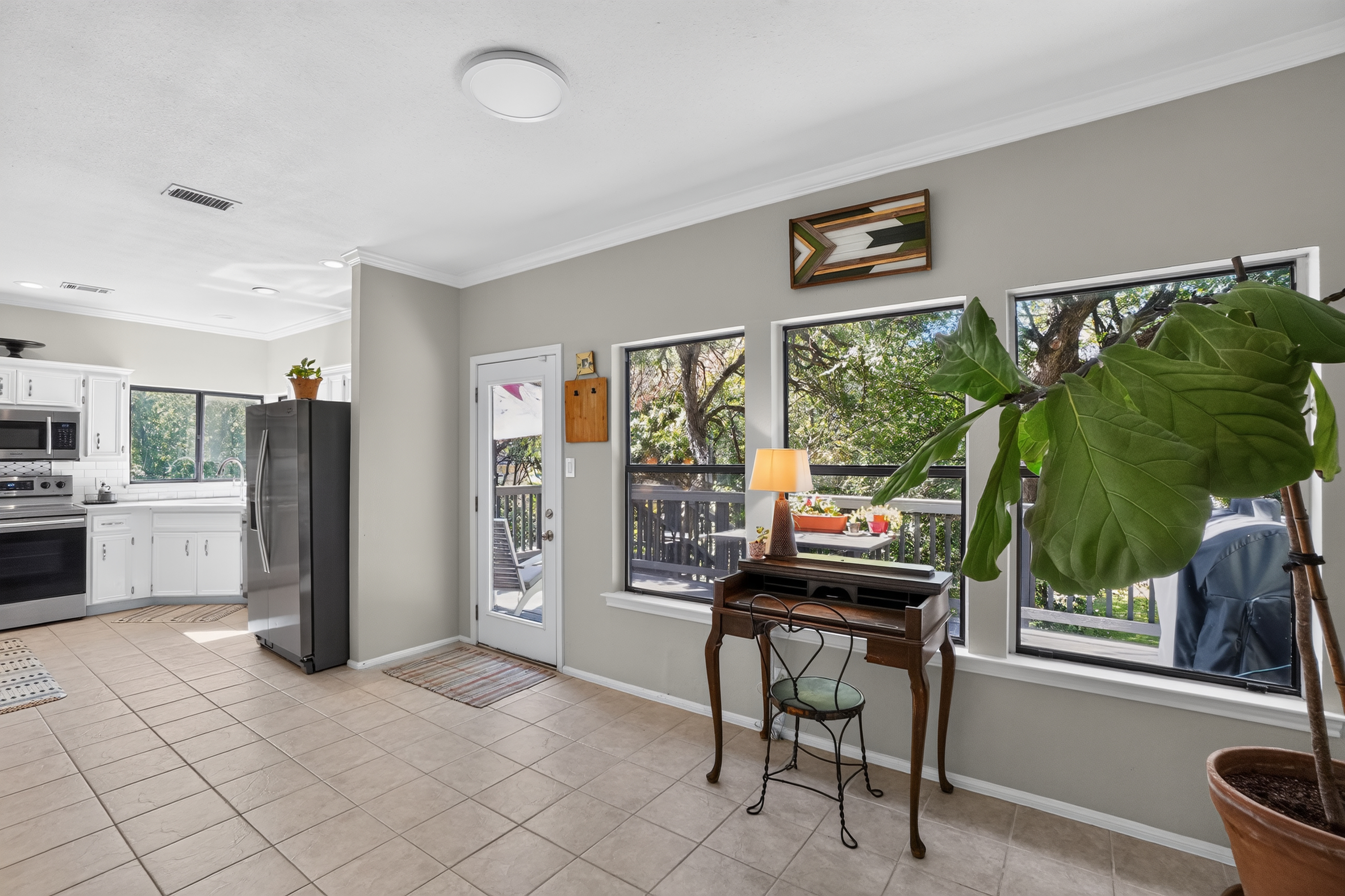 1911 Stoneridge Road Austin, TX 78746 - Photo 10 of 26 Gallery Image 10
