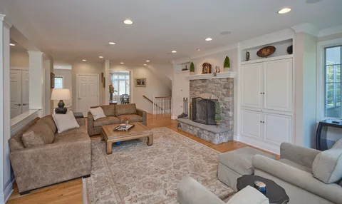 $2,375,000 | 10 Eastburn Drive, New Hope, PA 18938