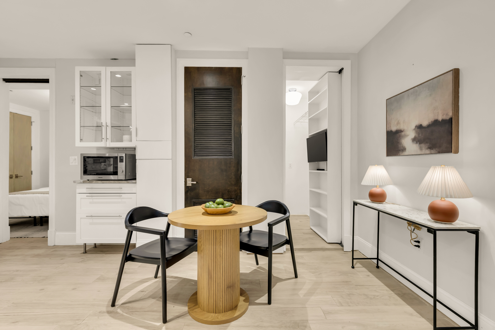 2009 Columbia Road Northwest, Unit 2 Washington, DC 20009 - Photo 19 of 37