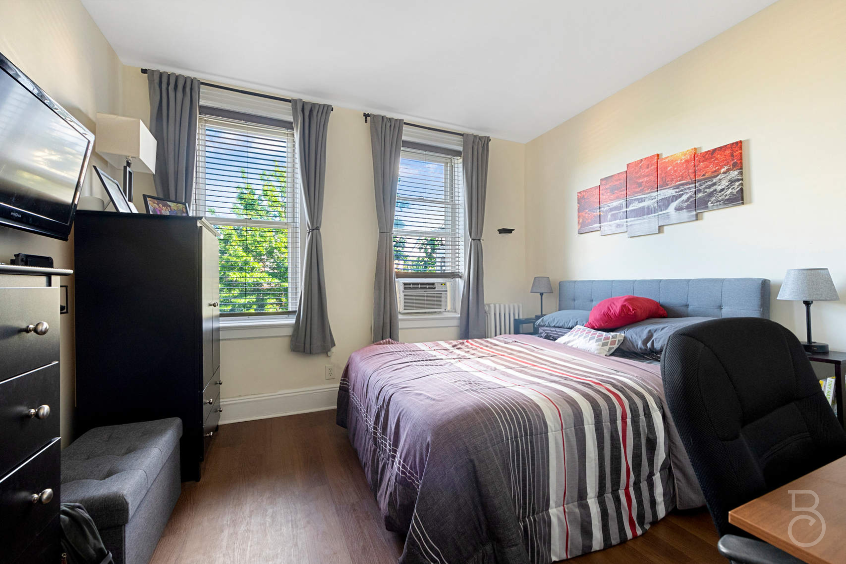 20-12 29th Street Queens, NY 11105 - Photo 5 of 18