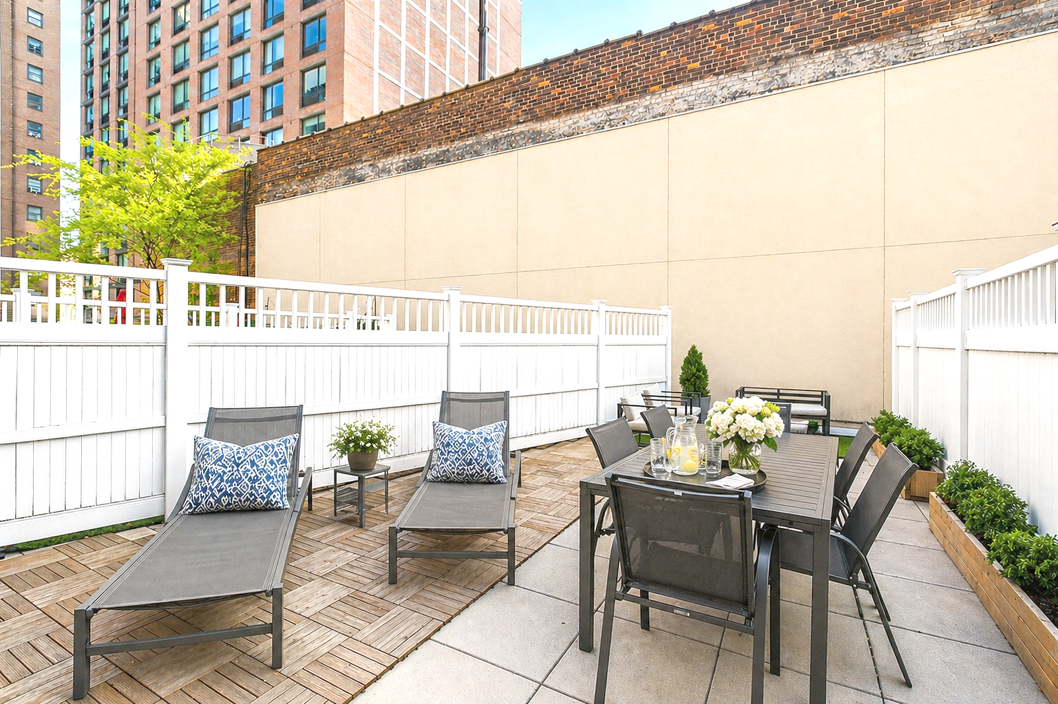 444 West 19th Street, Unit 203 Manhattan, NY 10011 - Photo 2 of 8