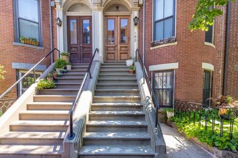 $1,650,000 | 193 West Canton Street, Unit 1, Boston, MA 02116