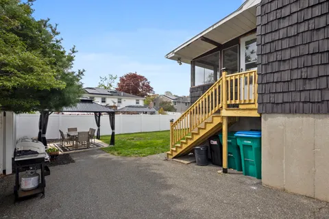 Contact Agent | 55 Thistle Street, Lynn, MA 01905
