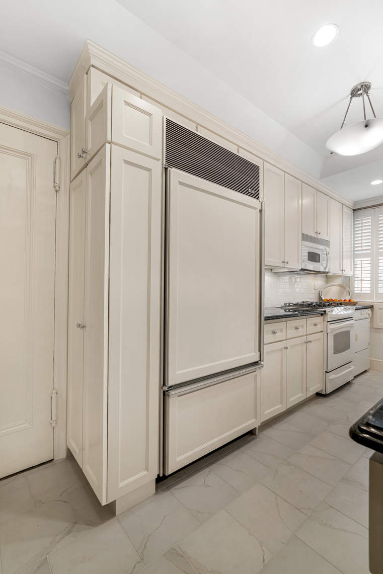 1016 5th Avenue, Unit 8B Manhattan, NY 10028 - Photo 6 of 20