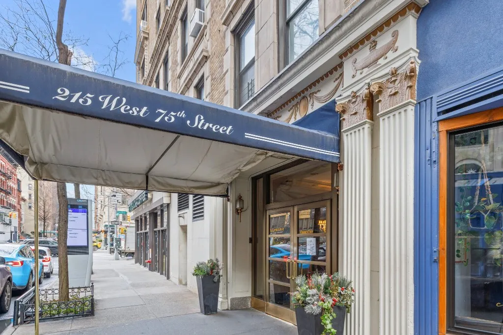 $3,100 | 215 West 75th Street, Unit 6E | Upper West Side