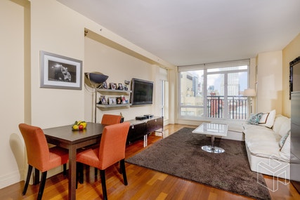 45 Park Avenue, Unit PH2002 Manhattan, NY 10016 - Photo 3 of 11