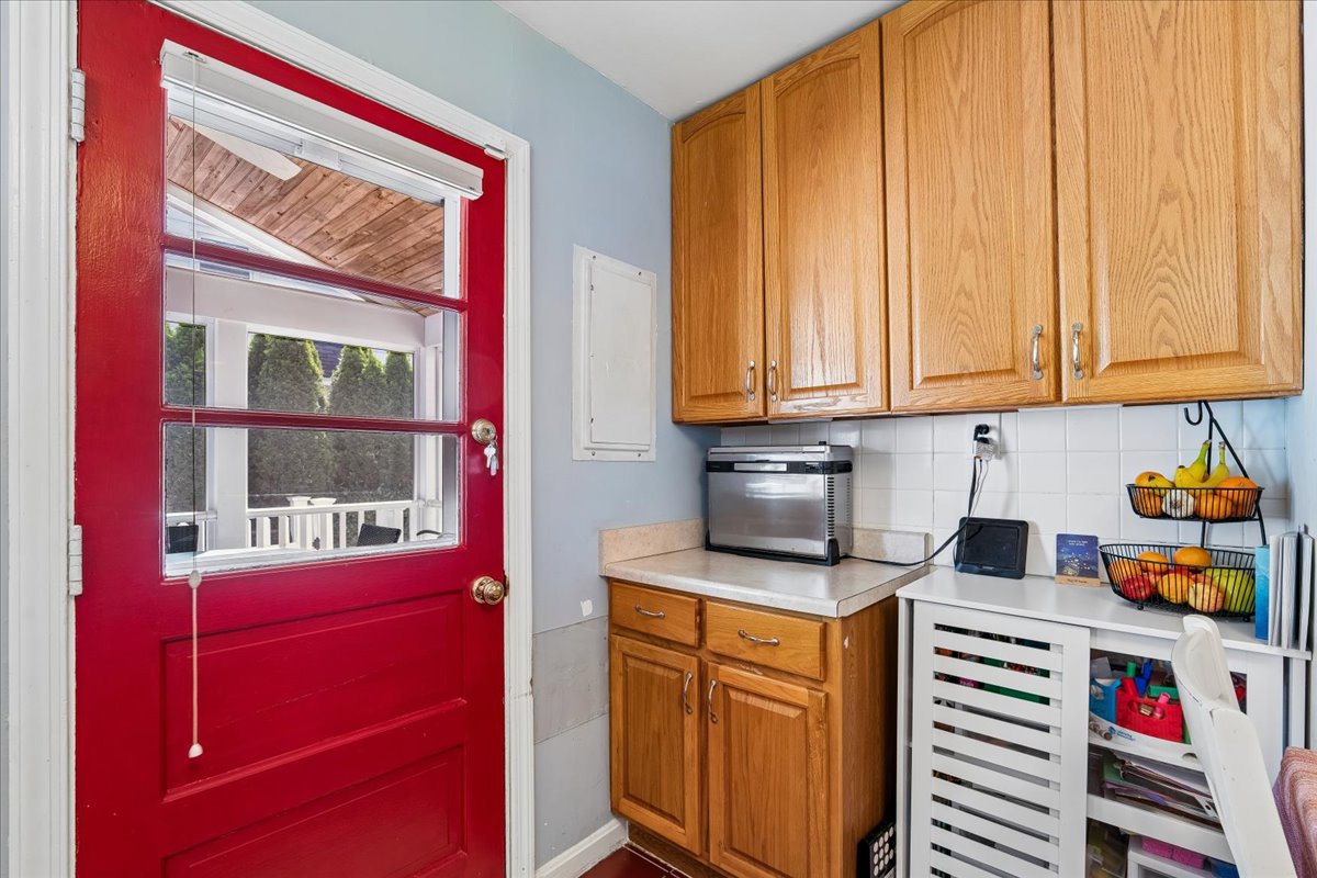 905 Robin Road Silver Spring, MD 20901 - Photo 12 of 43
