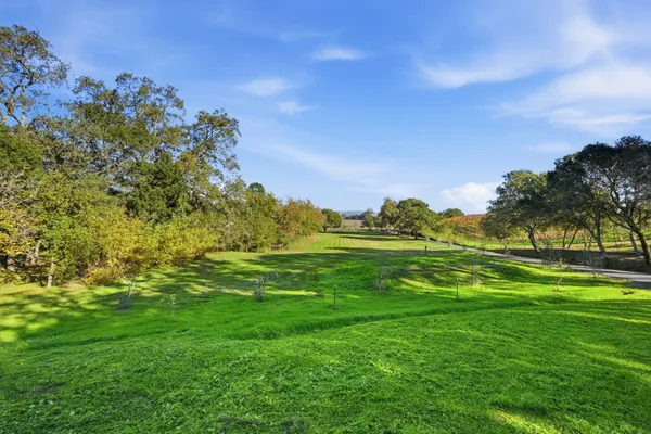 $2,890,000 | 2291 Westside Road, Healdsburg, CA 95448