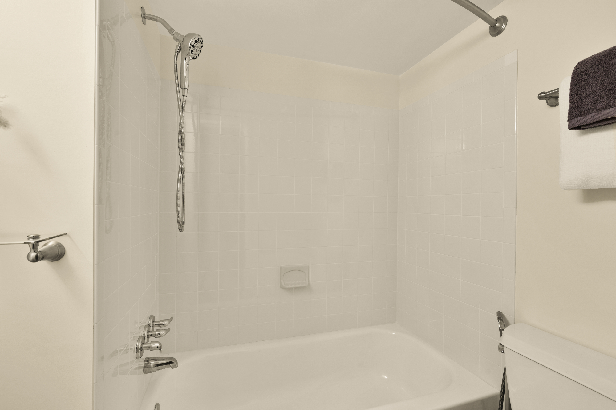 Inverness Ridge Road Potomac, MD 20854 - Photo 49 of 57