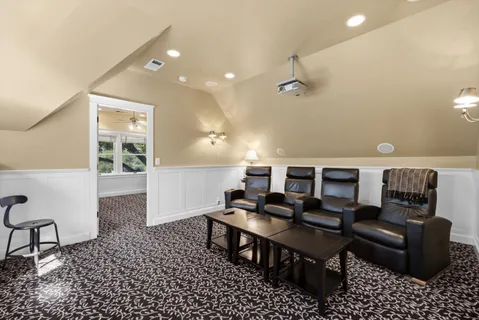 $3,050,000 | 4011 East 3rd Avenue, Napa, CA 94558