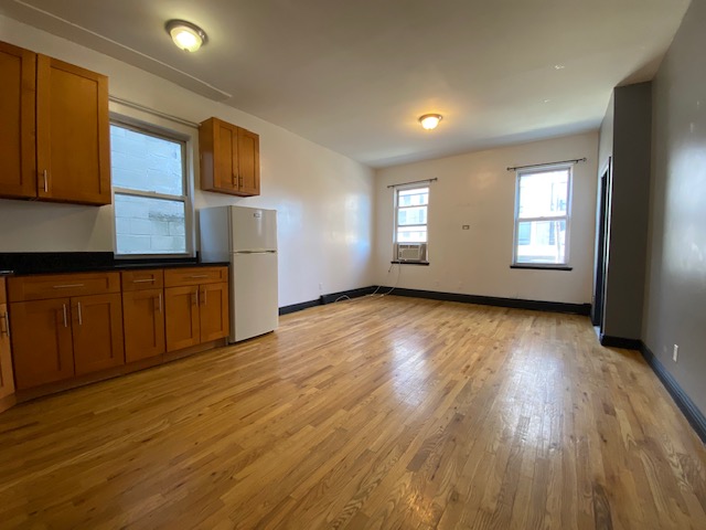 37-09 Crescent Street, Unit 1 Queens, NY 11101 - Photo 12 of 13