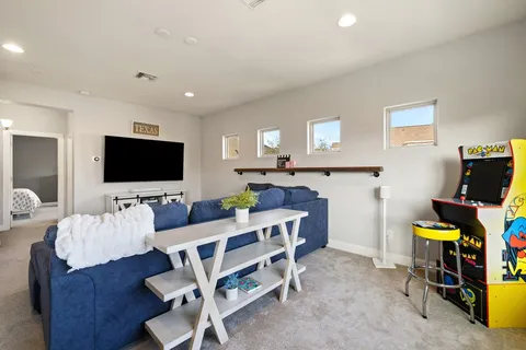 $1,250,000 | 207 San Siro Cove, Austin, TX 78738