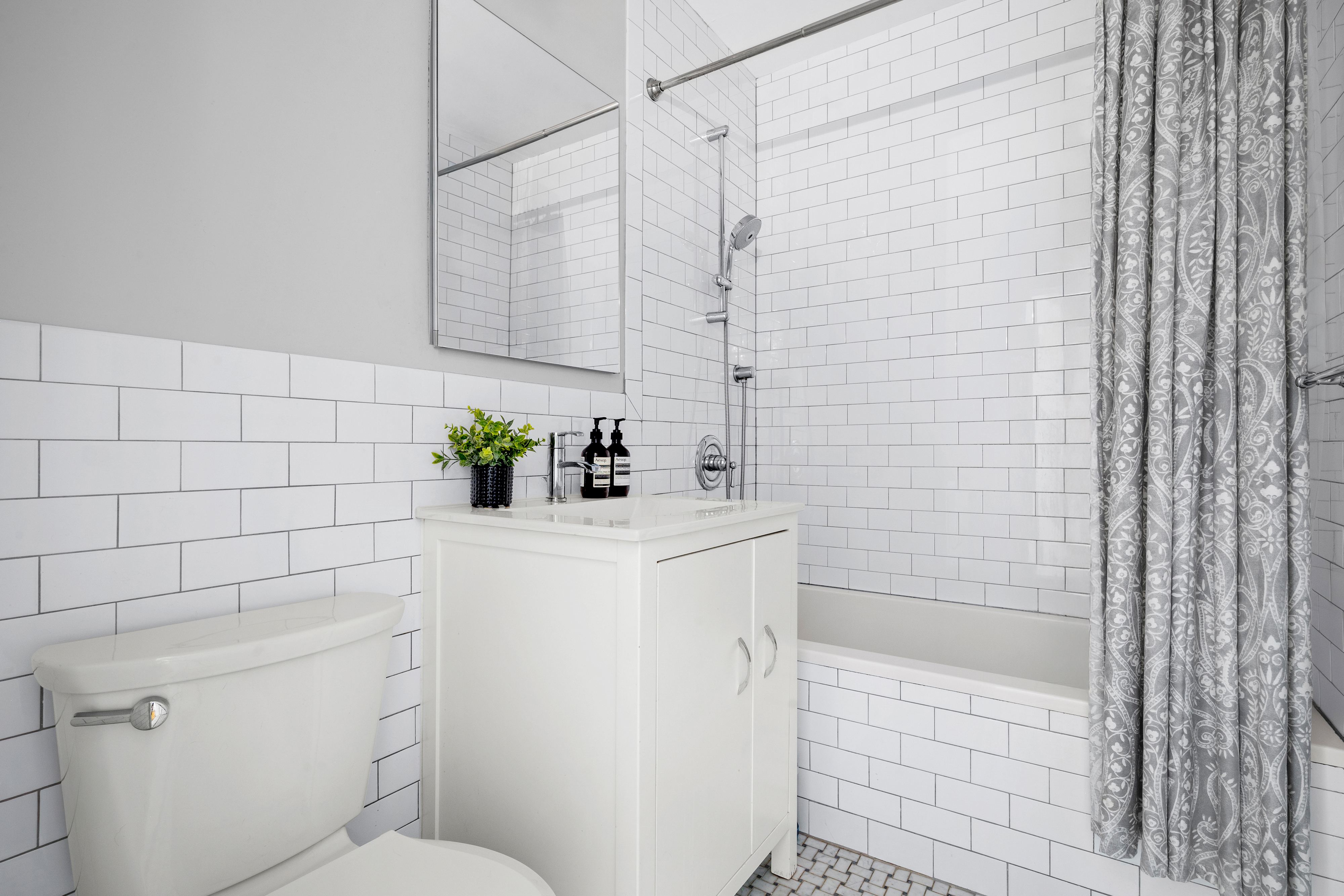 455 FDR Drive, Unit B405 Manhattan, NY 10002 - Photo 10 of 17 Gallery Image 10
