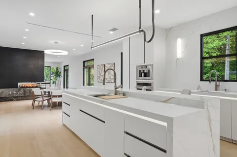 $5,295,000 | 1124 Savile Lane, McLean, VA 22101