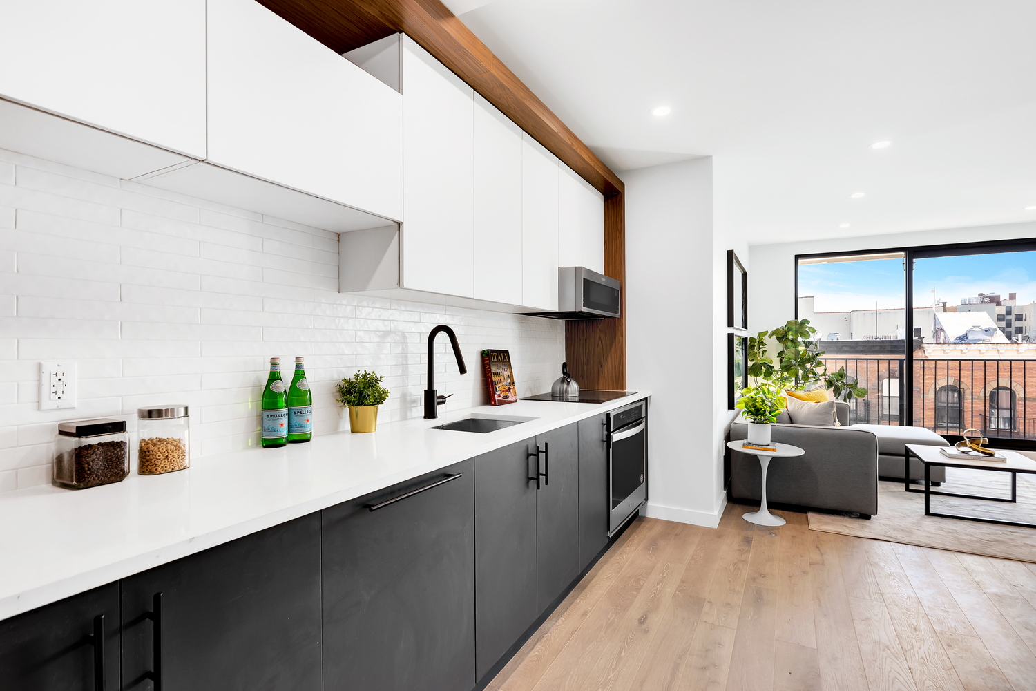 511 Evergreen Avenue, Unit 4F Brooklyn, NY 11221 - Photo 3 of 6