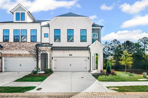 front view of house with a yard