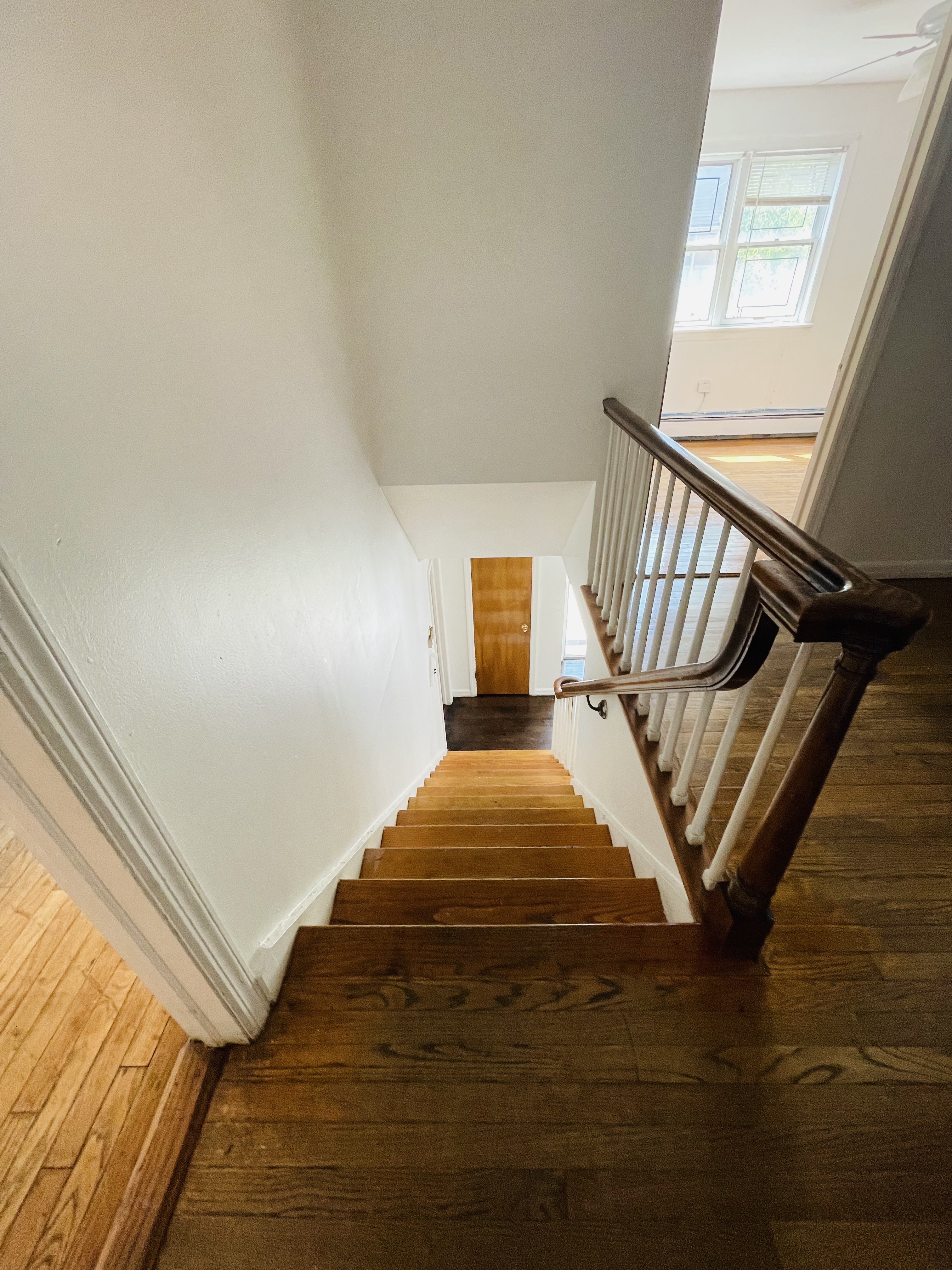 1361 Virginia Avenue Bronx, NY 10462 - Photo 9 of 20