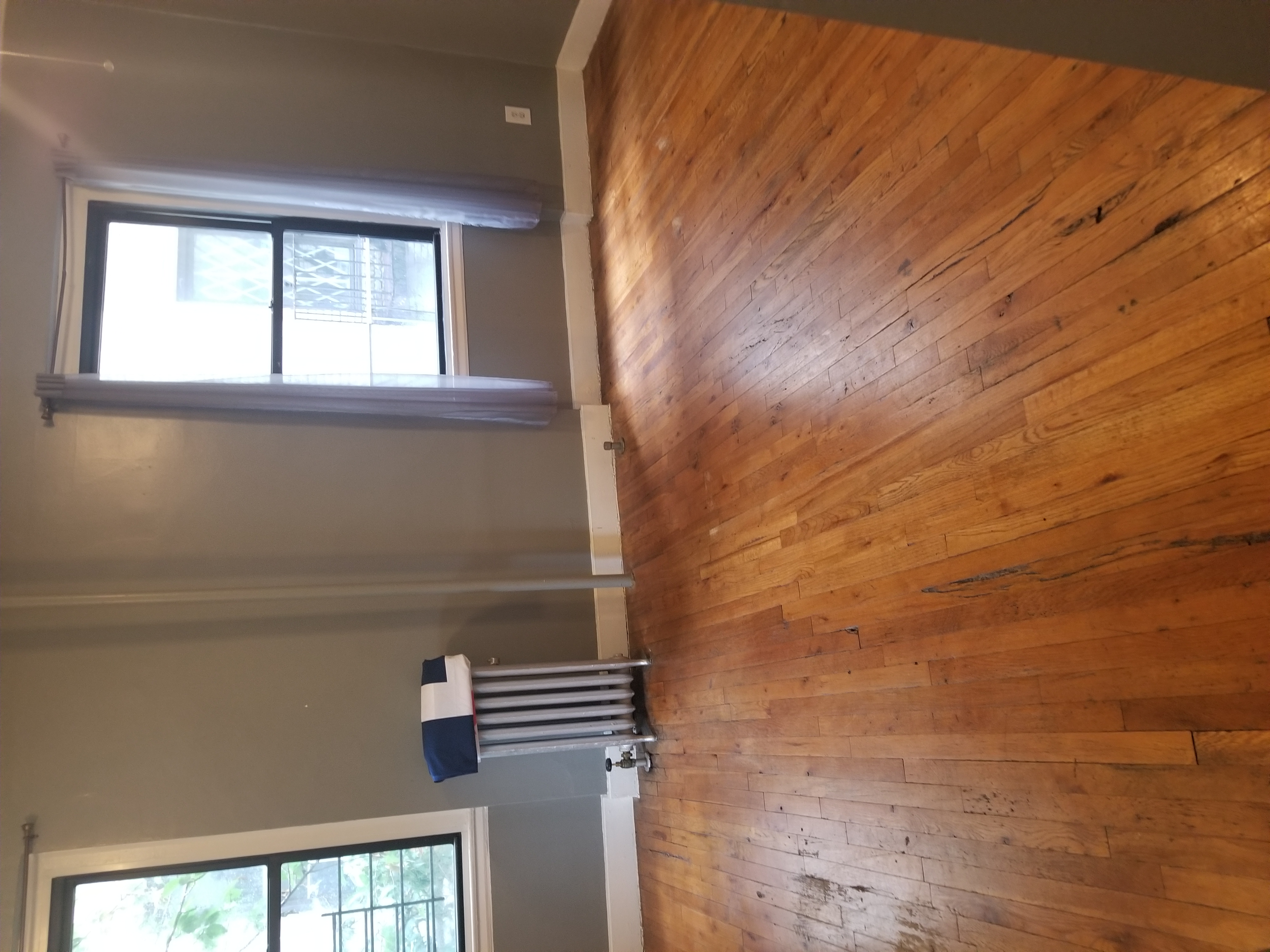 21-57 33rd Street, Unit 3H Queens, NY 11105 - Photo 2 of 15