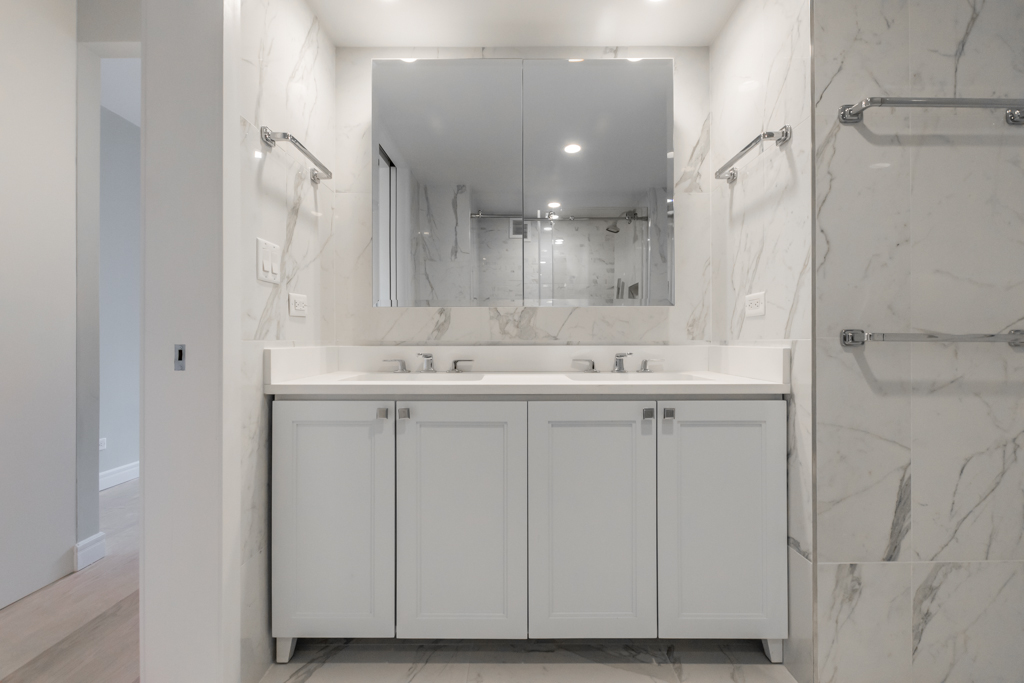 330 East 38th Street, Unit 54K Manhattan, NY 10016 - Photo 14 of 16