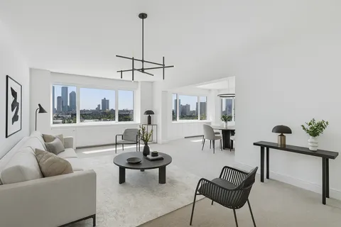 $2,495,000 | 45 Sutton Place South, Unit 10F | Sutton Place