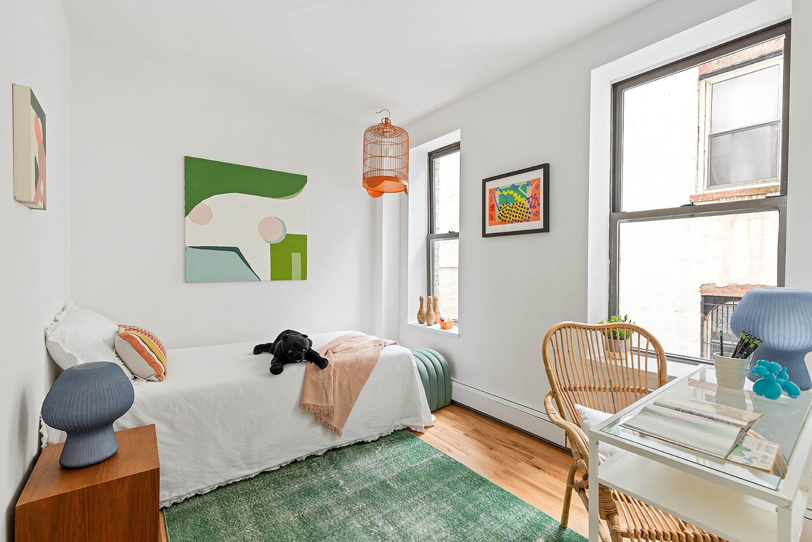 147 South Oxford Street, Unit 2C Brooklyn, NY 11217 - Photo 5 of 12 a living room with furniture