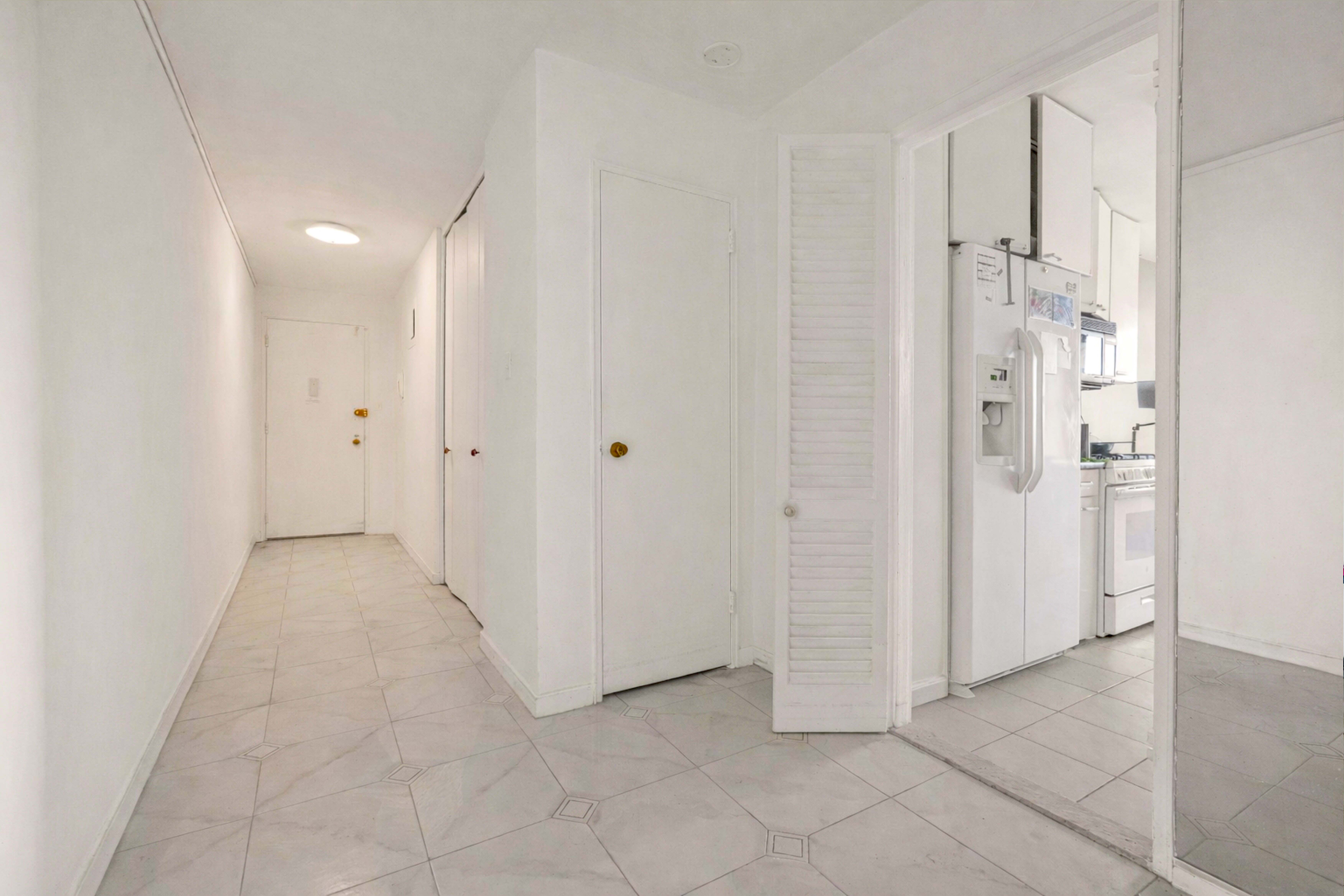 370 Ocean Parkway, Unit 8H Brooklyn, NY 11218 - Photo 6 of 42