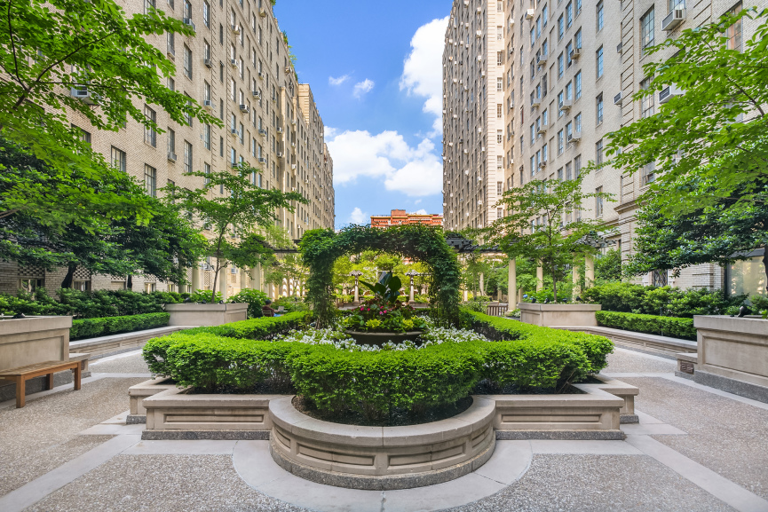 340 West 57th Street, Unit 8E Manhattan, NY 10019 - Photo 12 of 16 a view of a garden with plants and trees