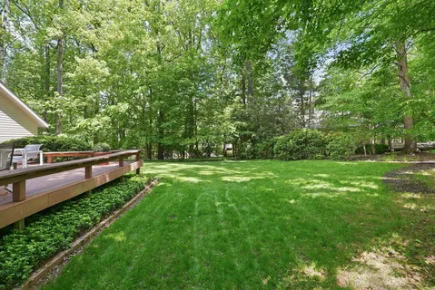 Contact Agent | 11815 Beekman Place, Rockville, MD 20854
