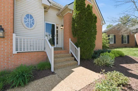 $725,000 | 156 Crestfield Place, Franklin, TN 37069