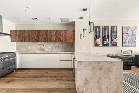 $2,595,000 | 128 West 26th Street, Unit 10 | Chelsea