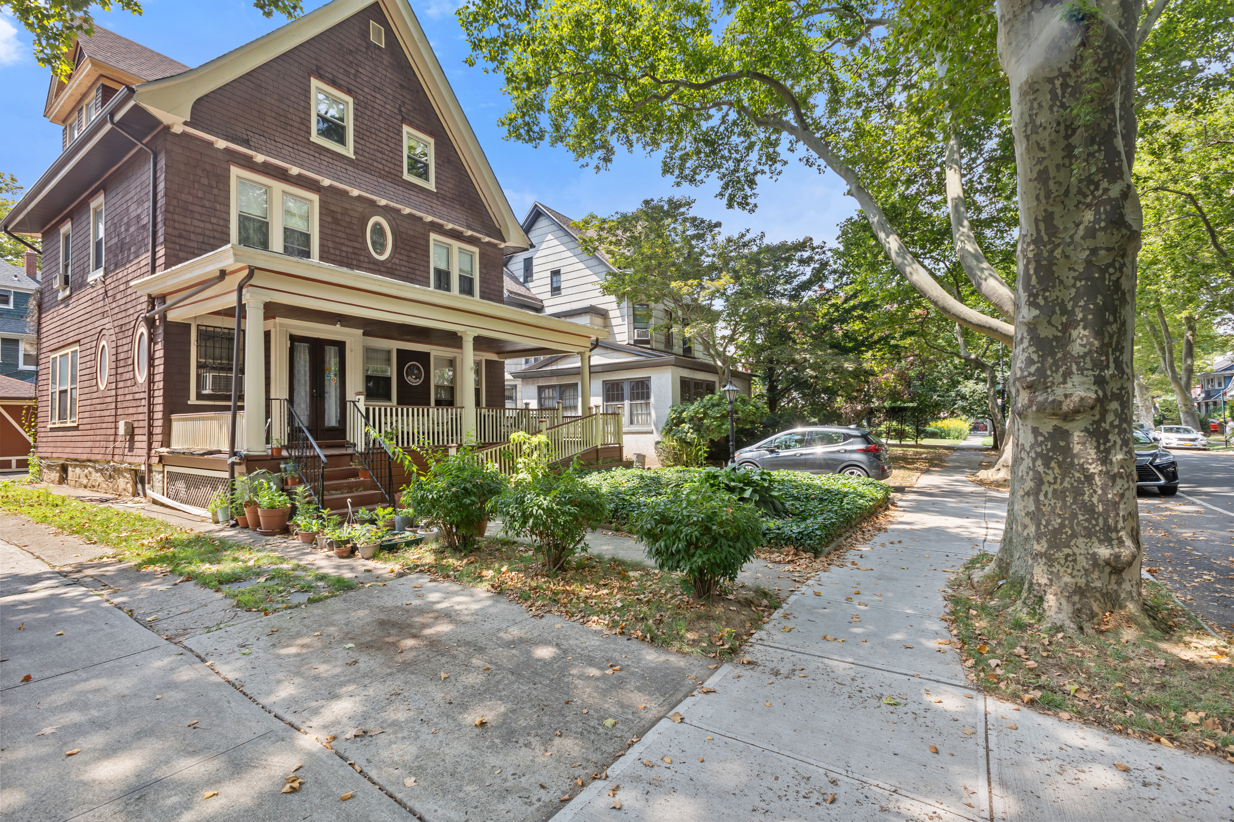 686 Rugby Road Brooklyn, NY 11230 - Photo 2 of 18 a front view of a house with garden