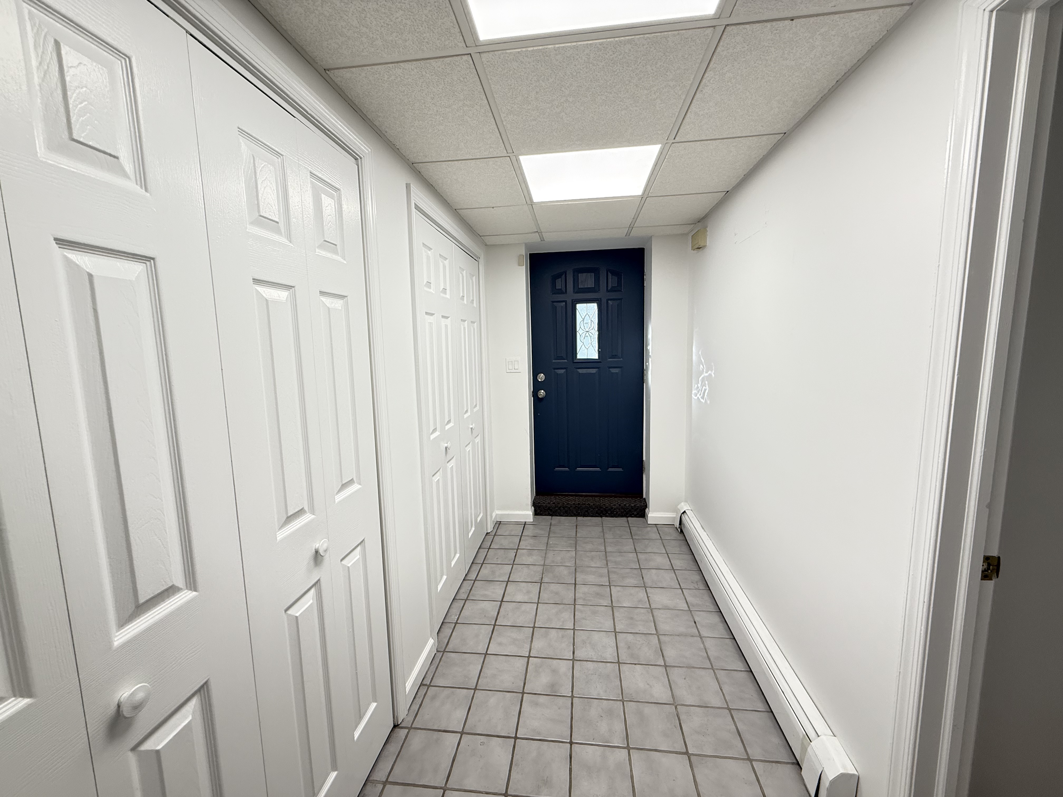 3236 Country Club Road Bronx, NY 10465 - Photo 22 of 22 a view of a hallway