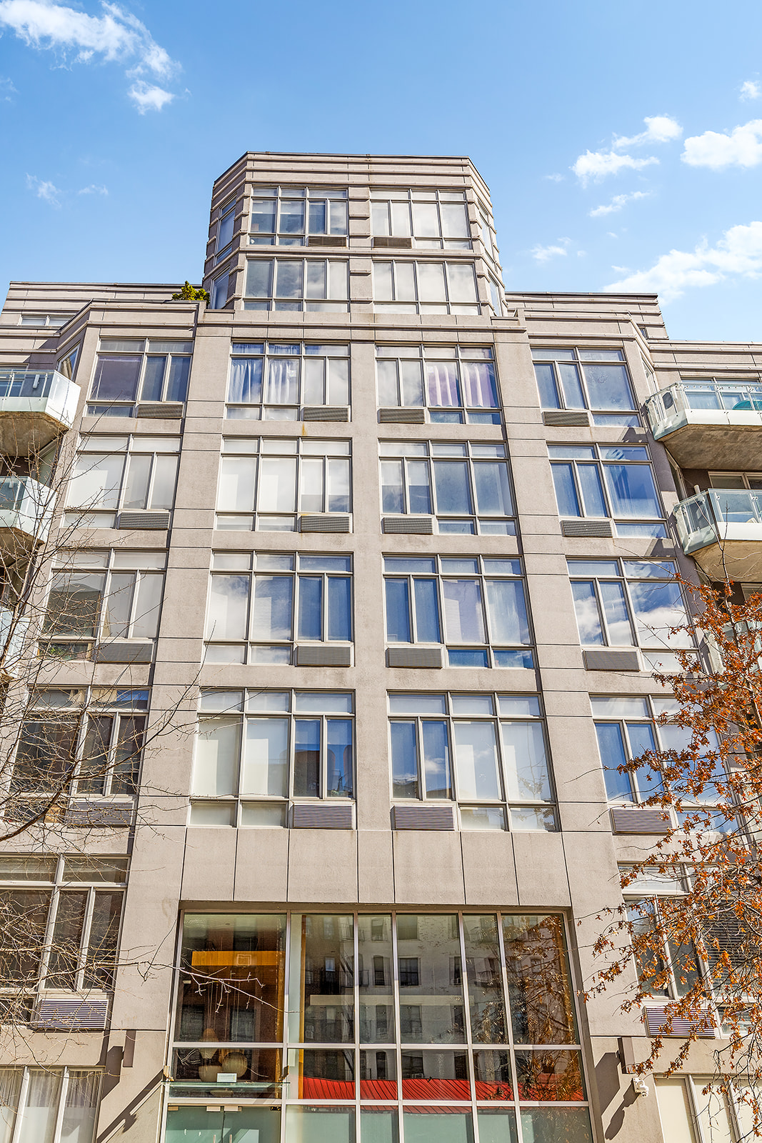 333 East 109th Street, Unit 2A Manhattan, NY 10029 - Photo 8 of 9 front view of a building