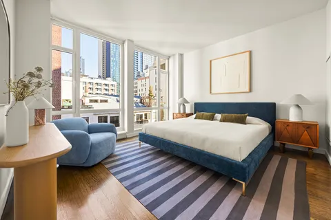 $2,250,000 | 133 West 22nd Street, Unit 8G | Chelsea