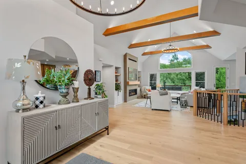 $1,195,000 | 10974 Alameda Avenue, Inver Grove Heights, MN 55077