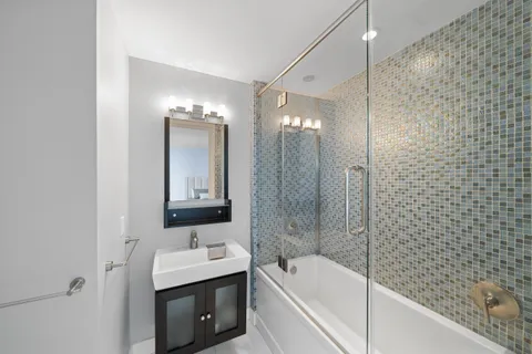$5,199,000 | 1040 Biscayne Boulevard, Unit 4403, Miami, FL 33132