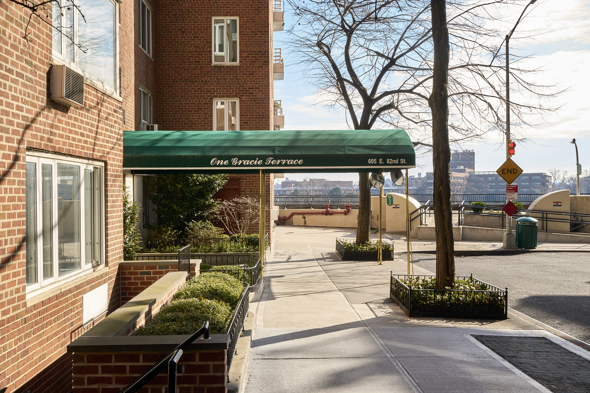 1 Gracie Terrace, Unit 2B/1B Manhattan, NY 10028 - Photo 17 of 19