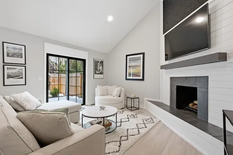 $329,900 | 6 Heron Drive, Denver, PA 17517