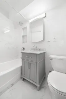 $999,000 | 122 Ashland Place, Unit 12L | Downtown Brooklyn