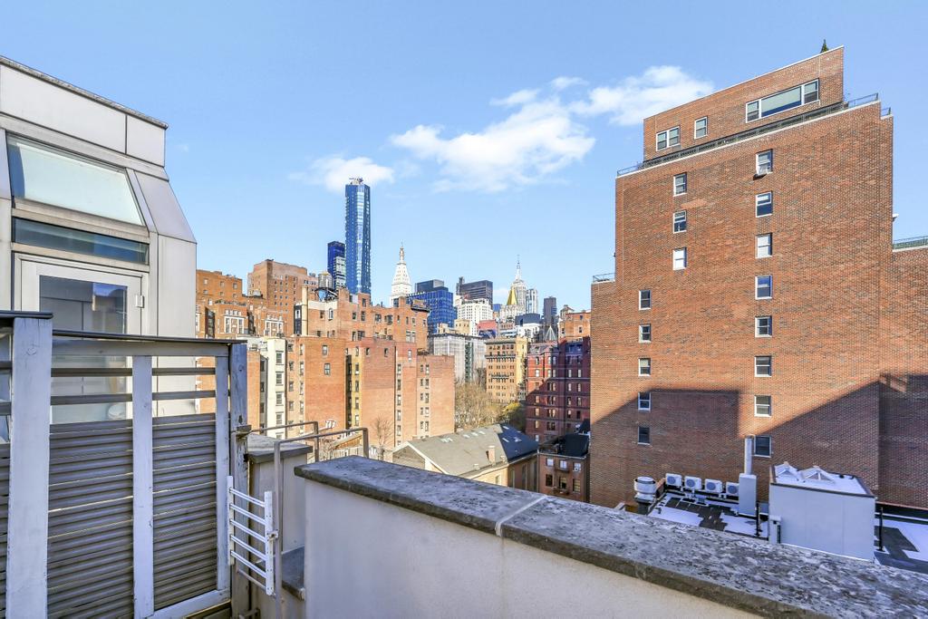 148 East 19th Street, Unit 2D Manhattan, NY 10003 - Photo 10 of 15