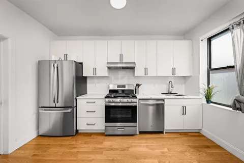 $1,595,000 | 18-60 Flushing Avenue | Ridgewood