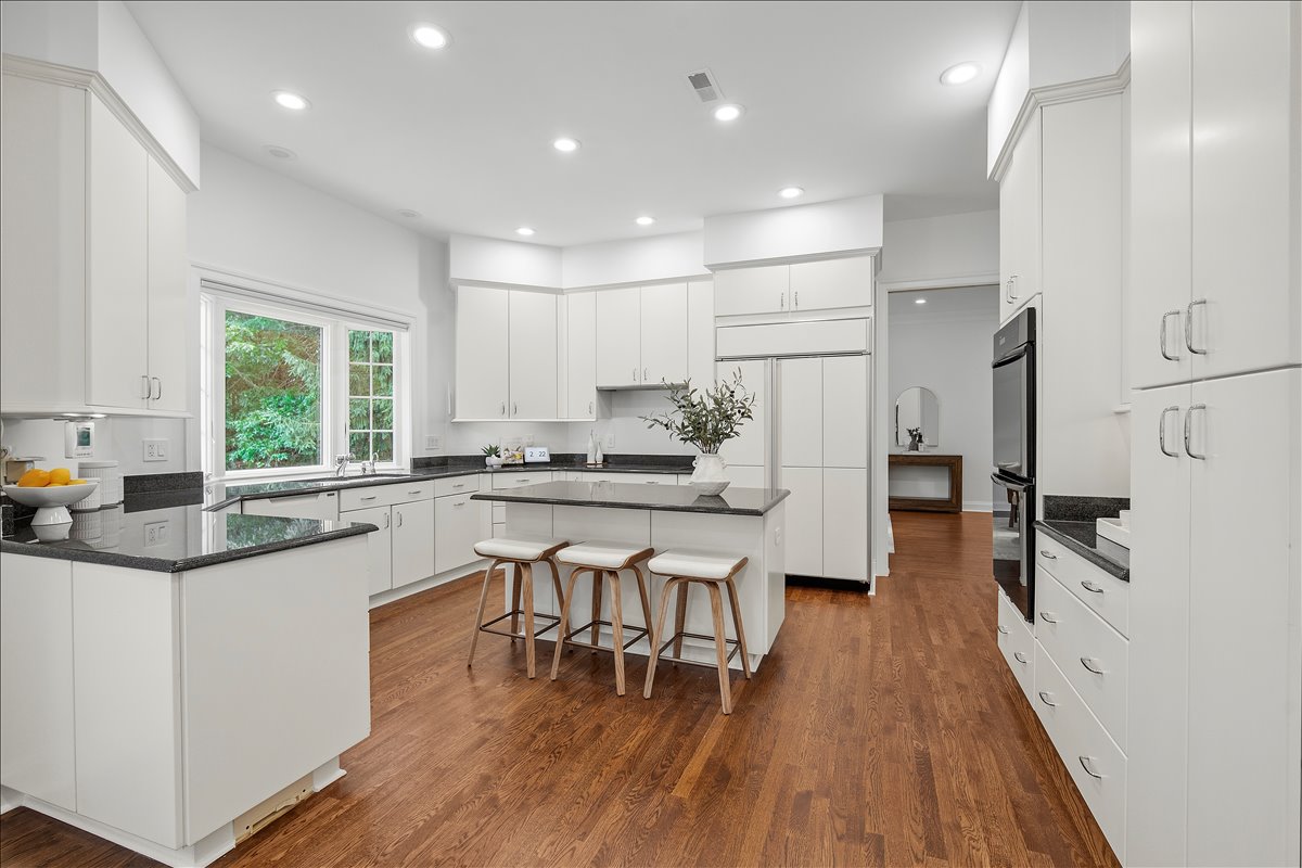 8413 Rapley Ridge Lane Potomac, MD 20854 - Photo 10 of 83
