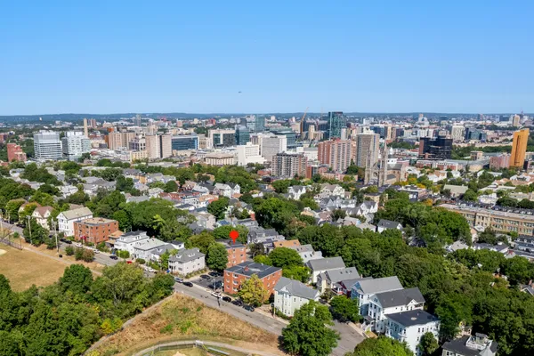 $3,000 | 197 Calumet Street, Unit 10, Boston, MA 02120