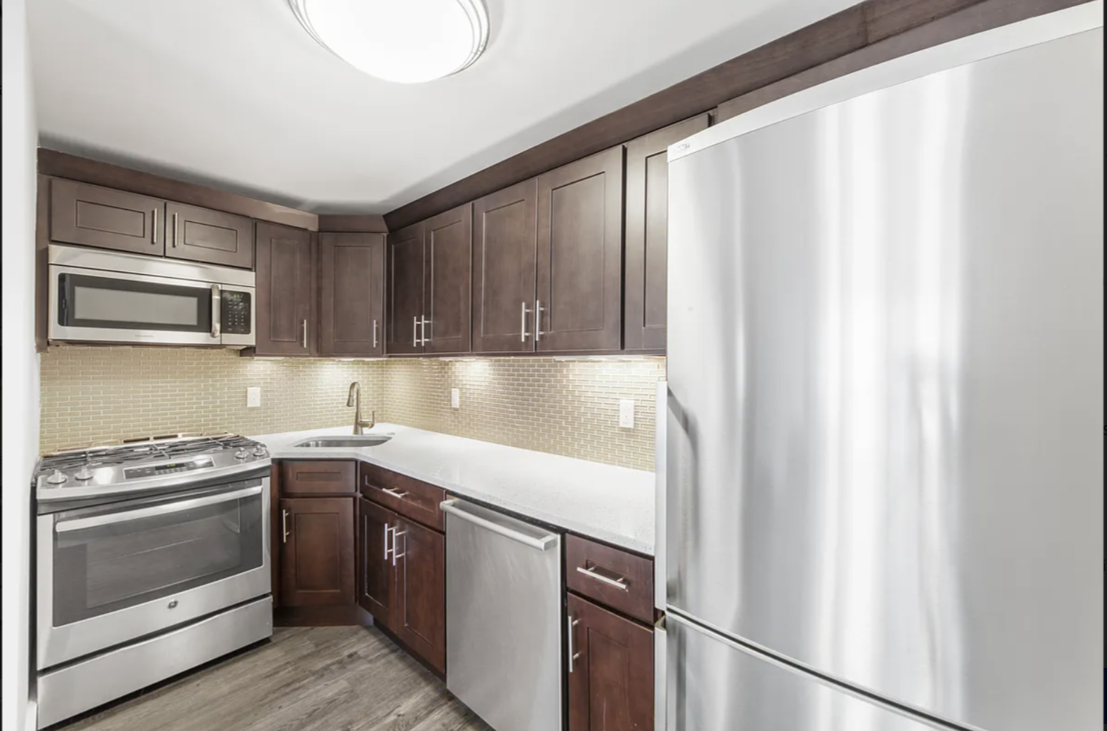 354 East 91st Street, Unit 902 Manhattan, NY 10128 - Photo 7 of 9