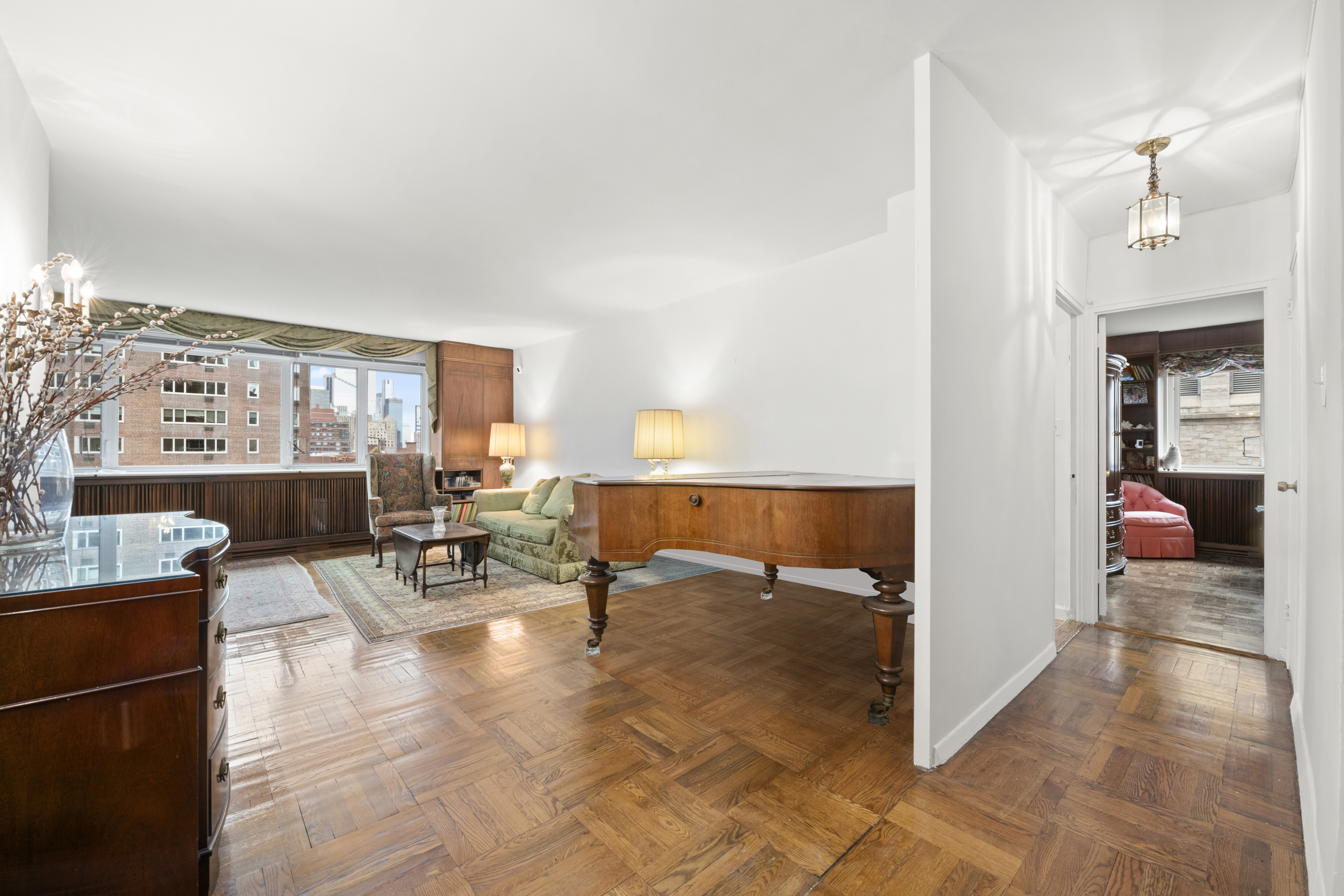 30 West 60th Street, Unit 11M Manhattan, NY 10019 - Photo 2 of 11