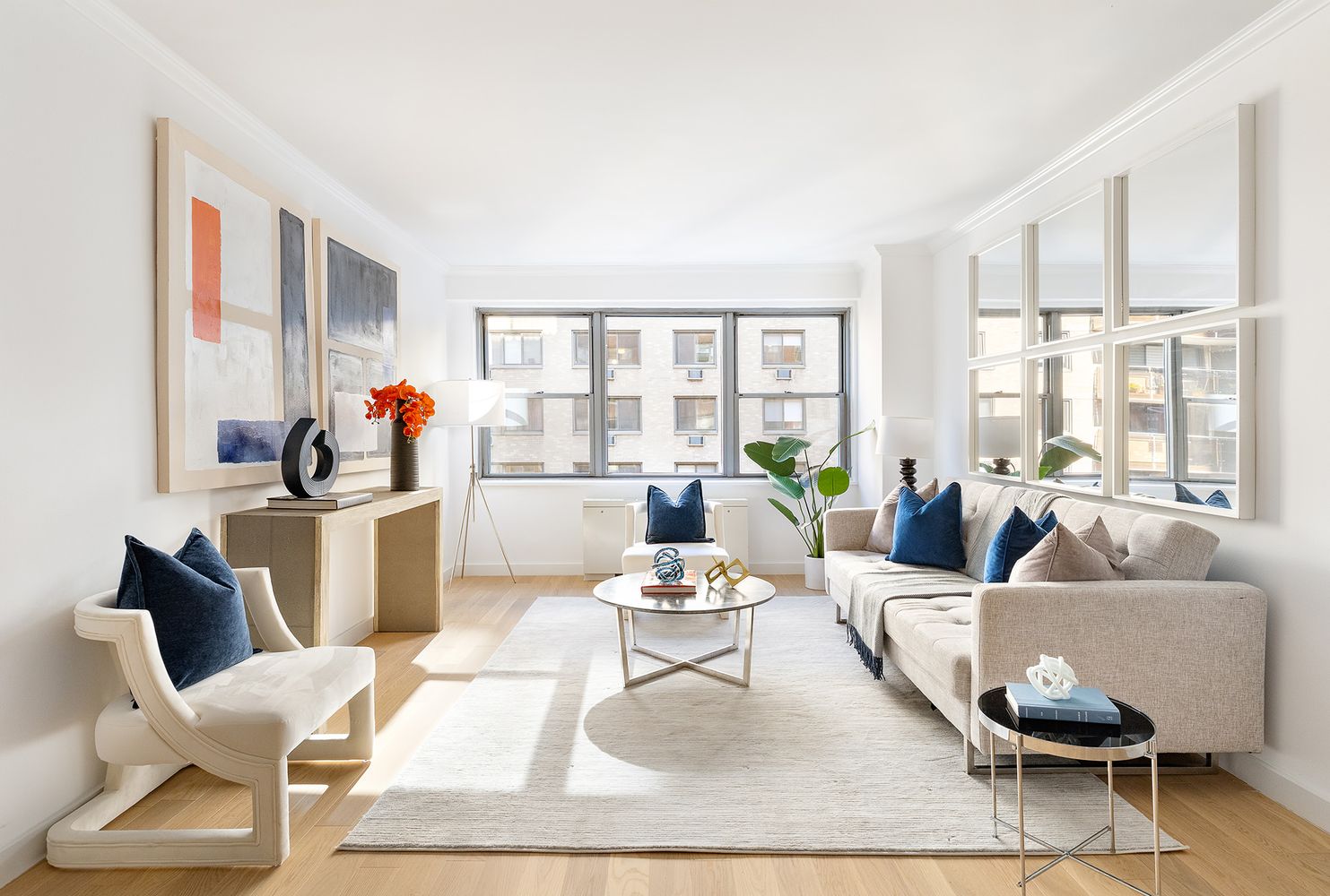 $825,000 | 10 West 15th Street, Unit 807N | Flatiron