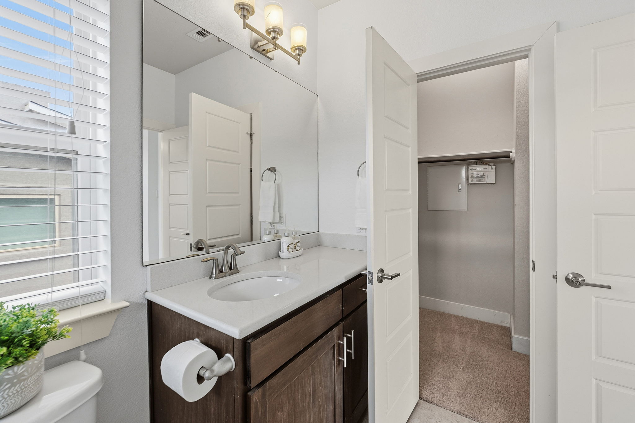 2605 Witsome Loop, Unit 40 Austin, TX 78741 - Photo 38 of 48