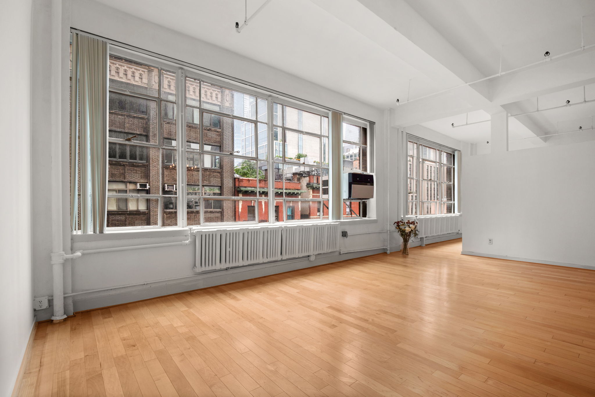 361 West 36th Street, Unit 5B Manhattan, NY 10018 - Photo 1 of 12